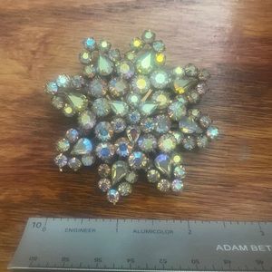 Star brooch